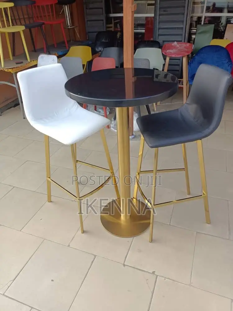 Bar Stool and Table