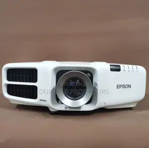Daylight 7000 Lumena Cinema HD Projector Lekki , Ikeja ,