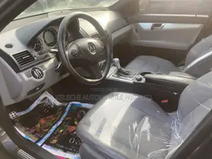 Mercedes-Benz C300 2009 Gray