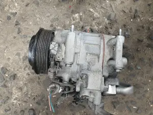 Clen Compressor for Toyota Sienna 2018 Models Automatic.