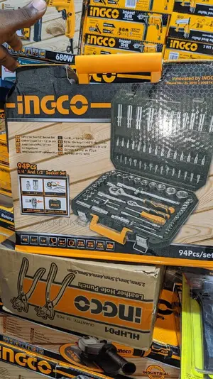 Socket Set 1/4 "And 1/2" With Ratchet 94 Pcs.