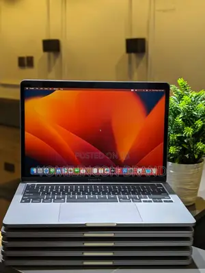 Laptop Apple MacBook 2020 16GB Intel Core I5 SSD 512GB