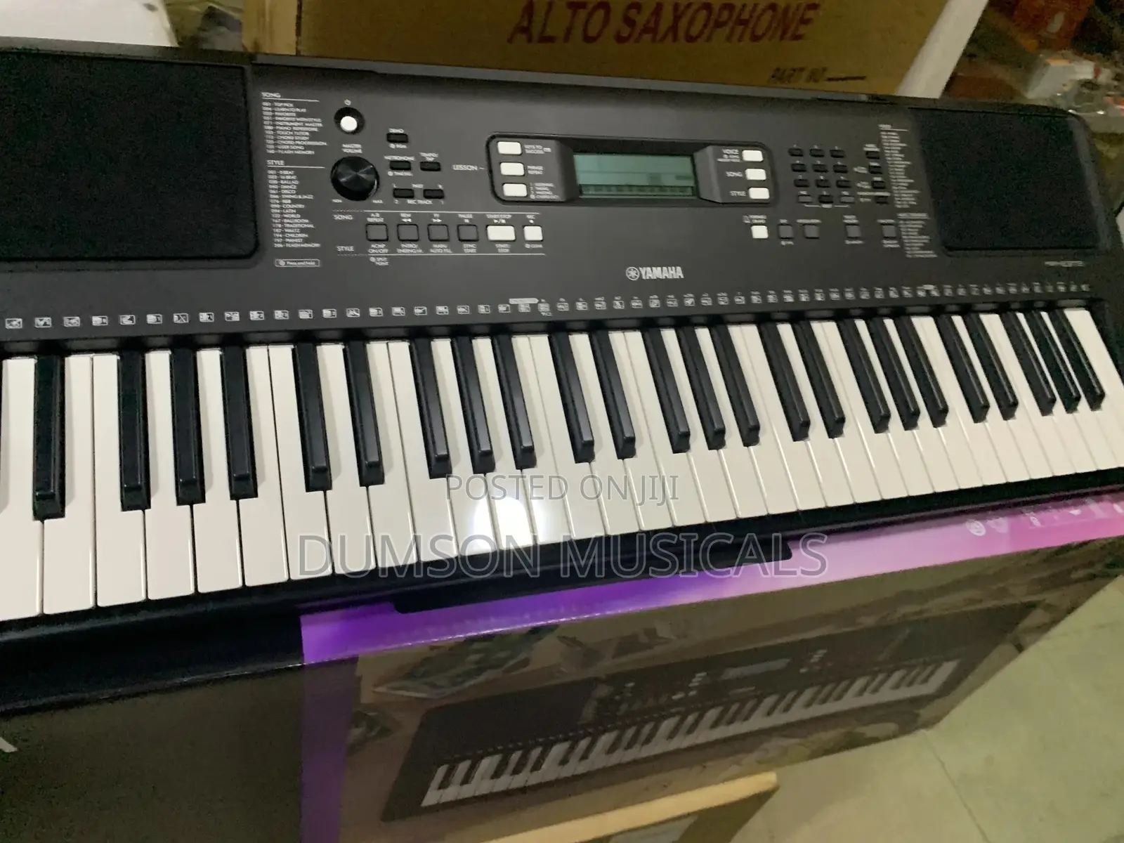 Yamaha Keyboard PSR-E373