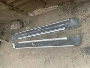 Side Step for Highlander and Rav4 Available as Seen