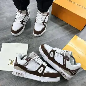 Louis Vuitton Unisex Sneakers