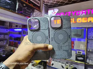 iPhone 14 Pro Max/15 Pro Max Luxury Carbon Fiber Magnetic