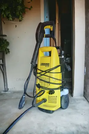 Karcher .97 High Pressure Washer With Inbuilt Soap Tank