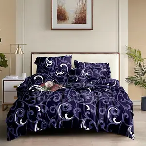 Beautiful Bedsheet With 4 Pillows