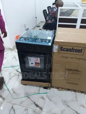 Scanfrost 4 Gas Burner Cooker With Oven / Grill.