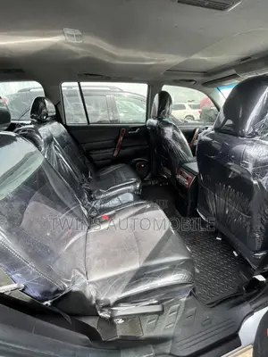 Toyota Highlander Limited 3.5l 4WD 2013 Silver