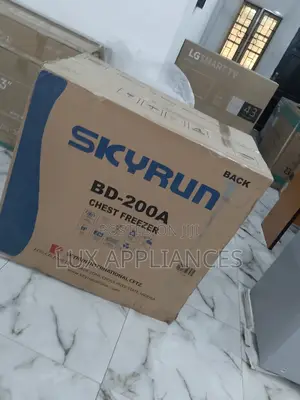 Convenient Easy To Maintain Skyrun 200l Chest Freezer