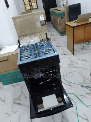Comfortable Kitchen Scanfrost 4 Burner and Oven