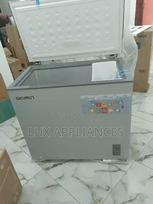 Skyrun Low Noise Chest Freezer With Key Lock
