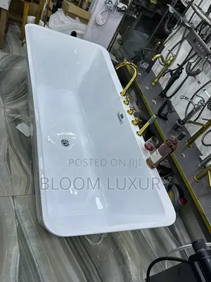 Acrylic Bathtub With Gold Mixers Control