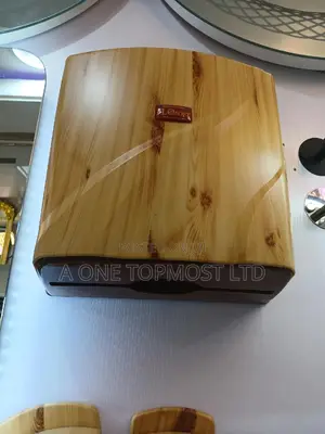 Manual Tissue Dispenser