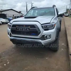 Toyota Tacoma Windscreen Available