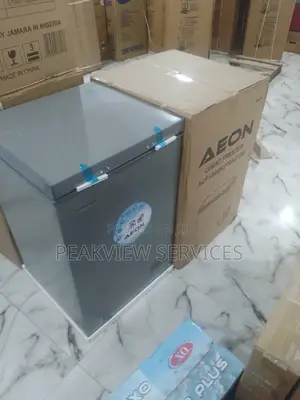 Aeon 100L Chest Freezer With Key Lock