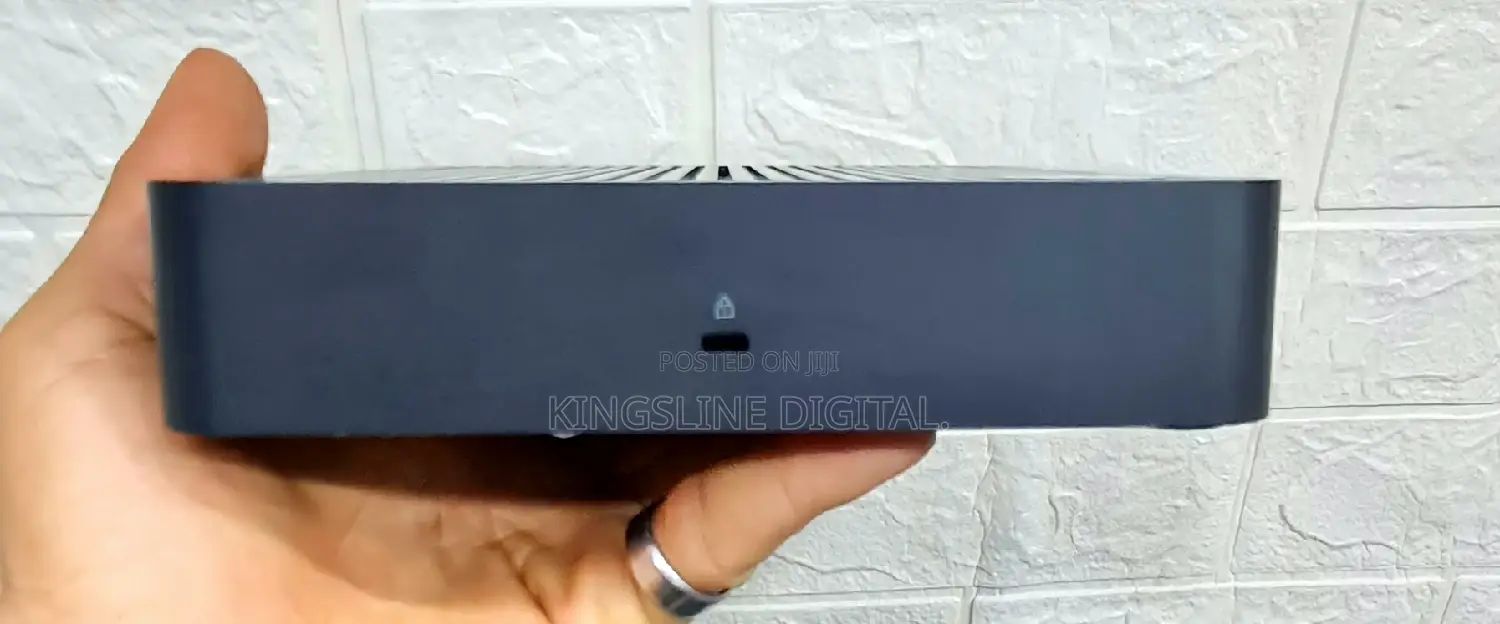 Logitech Rally Plus Display Hub