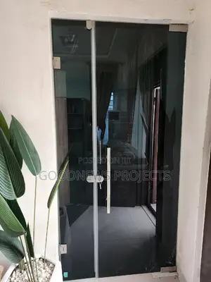 Dinning Black Glass Door