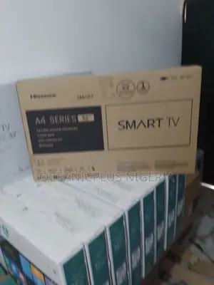 Hisense 32 LED Smart Tv.