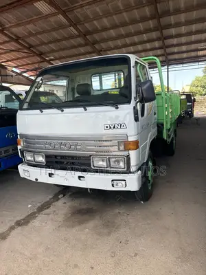 Dyna Truck 200 Direct Hand