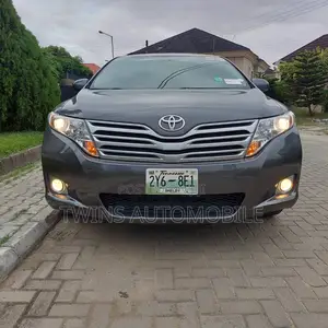Toyota Venza V6 AWD 2011 Gray