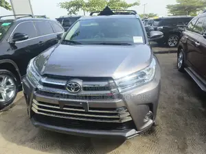 Toyota Highlander Limited Platinum 4x4 V6 (3.5L 6cyl 8A) 2017 Gray