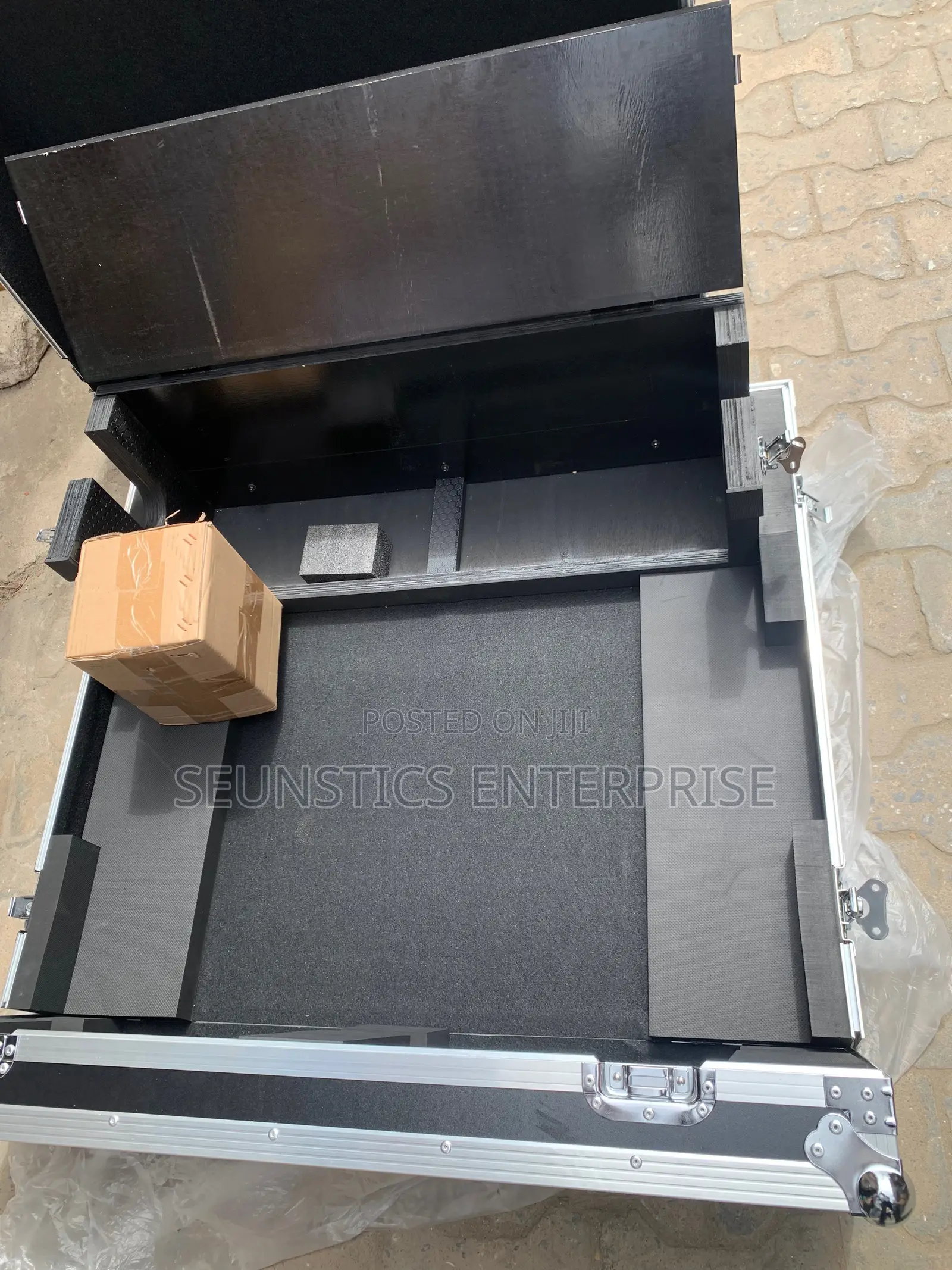 Quality Midas M32 Mixer Flight Case