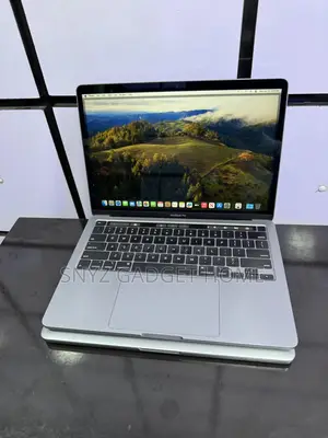 Laptop Apple MacBook Pro 2020 16GB Intel Core I7 SSD 512GB