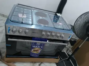 4+2 New Maxi Gas Cooker With Stainless Steel Hobs