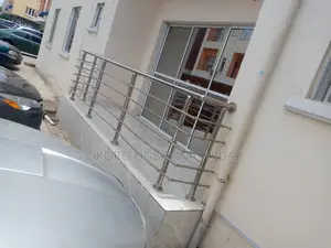 ẞaclony Handrail