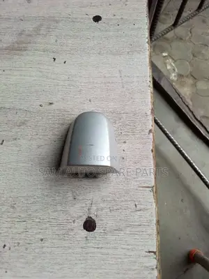 Toyota RAV4 08 Key Cover Back Left