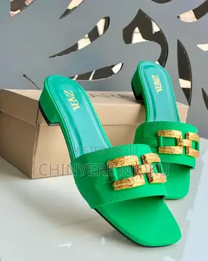 Flat Slippers