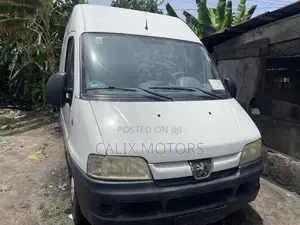 Peugeot Boxer 2005 White