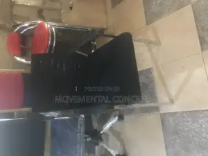 4 Leg Office Chair
