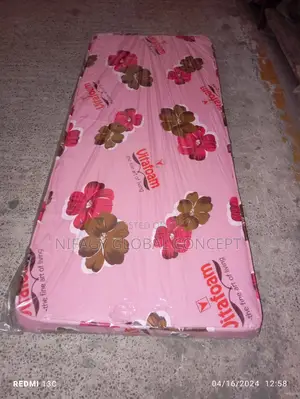 Brand New Vitafoam Student Mattress 6by2.5by4