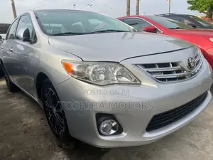 Toyota Corolla 2012 Silver