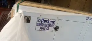 30 Kva Perkins Soundproof Diesel Generator 100% Copper