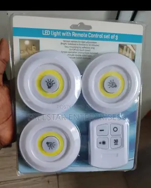 Under Cabinet Light. Set of 3 LED LIGHTS With Remote Control