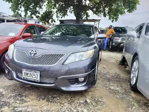 Toyota Camry 2010 Gray
