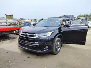 Toyota Highlander 2017 Black