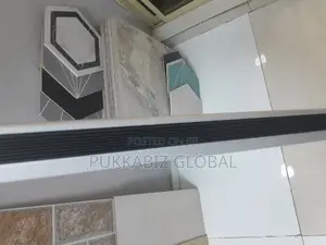 Profile Trim With Rubber