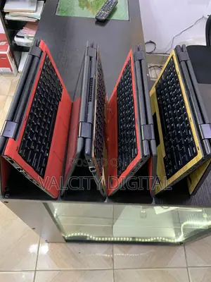 Laptop Lenovo ThinkPad Yoga 8GB Intel Celeron SSD 128GB