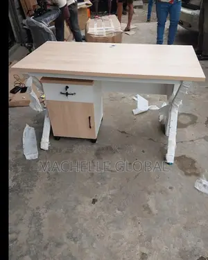 Classic Simple Table