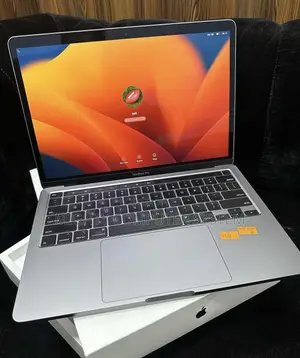 Laptop Apple MacBook Pro 2020 8GB Intel Core I5 SSD 256GB