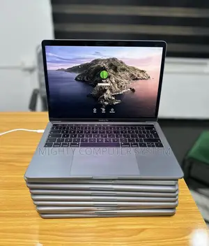 Laptop Apple MacBook Pro 2017 8GB Intel Core i5 SSD 256GB