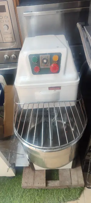 Half Bag Dough Mixer for Bread and Commercial Use