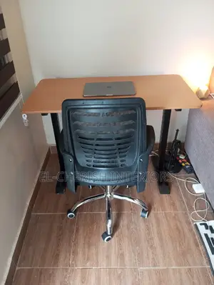 Unique Reading Table