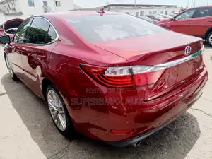 Lexus ES 2013 Red