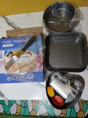 216 Piece Cake Pan Set Cake Decorating Kit